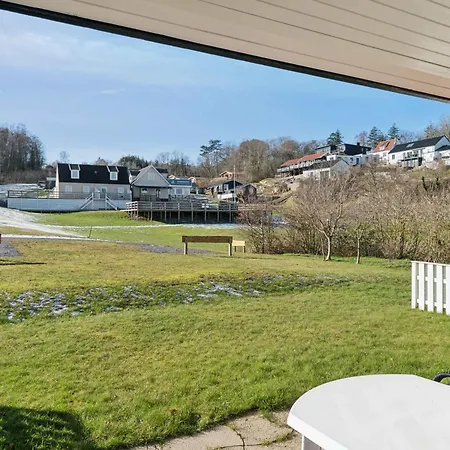 Newly Renovated Gem Near And Nature アパート